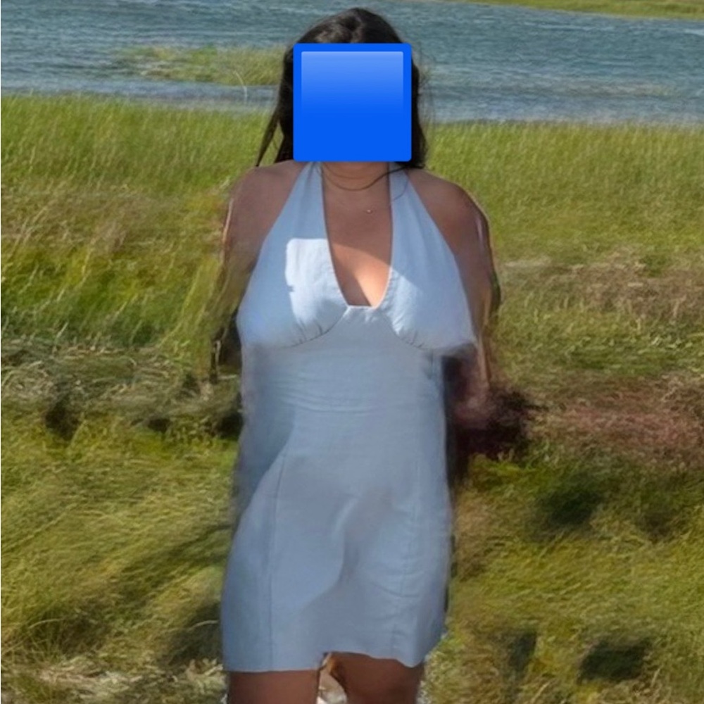 SEVEN WONDERS- Tanzia Mini Dress in Sky Blue

Worn once for a family photo.